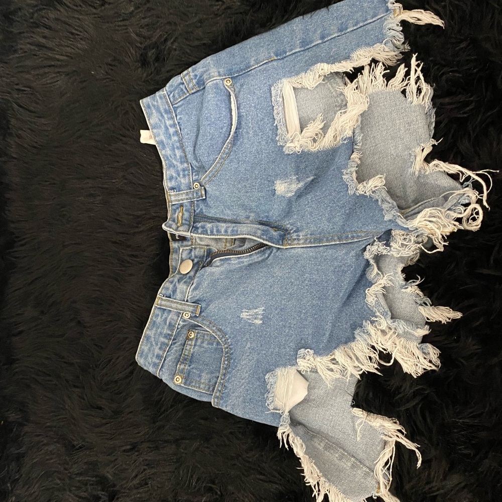 3 shorts size small